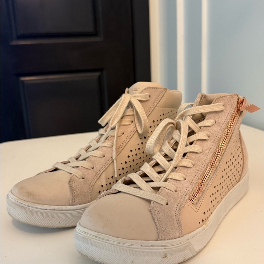 Skechers Women's Cream High-Top Sneakers